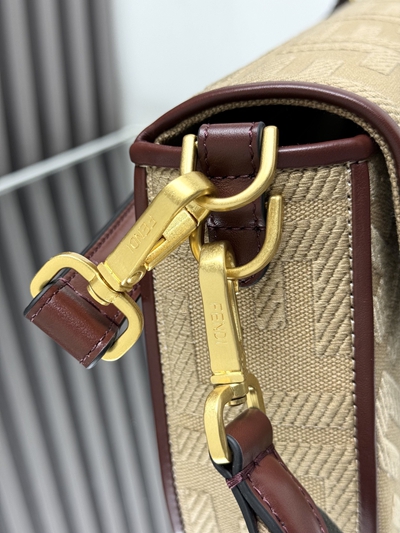 フェンディバッグ細部ディテール